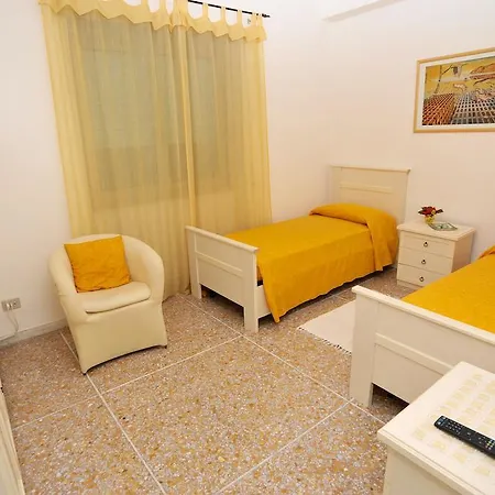 Andreina A San Pietro Apartment Rome Room photo